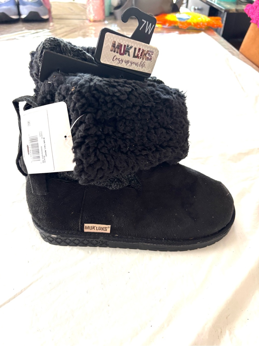 NWT Muk Luks Black Selena Faux Fur Lined Fold Down Boots Slippers SZ 7 M